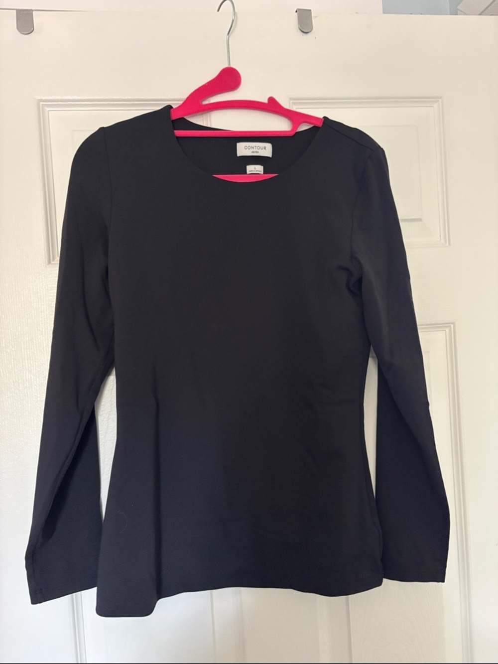Aritzia Contour Black Long-Sleeve Crew Neck Top